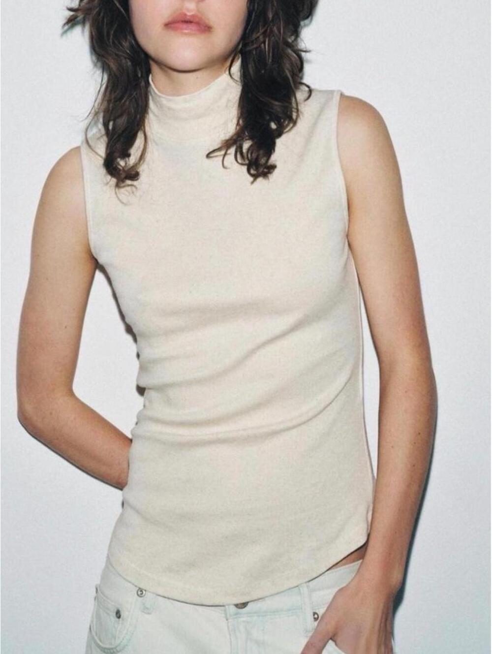 Zara cream turtleneck vest #turtleneck #basics